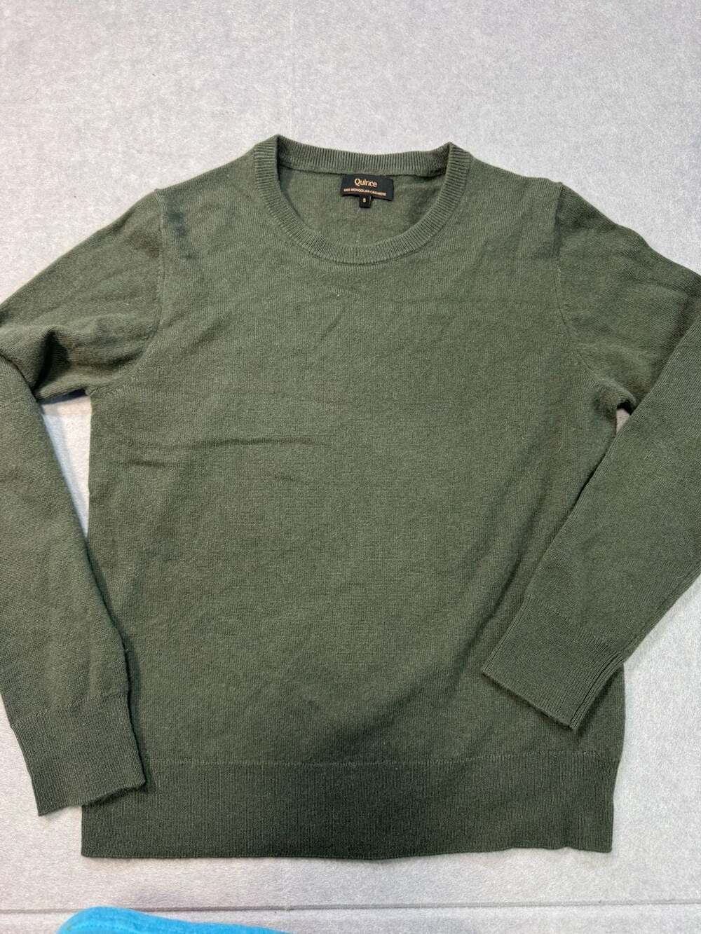 Quince 100% Mongolian Cashmere Olive Green Crewneck Sweater Size S